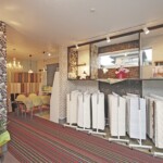 壁紙は約400種を取り揃えております