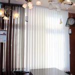 縦型ラインドレーブも、実際をイメージしやすい大きさで展示しております。