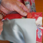 裏地の縫い方にもこだわっています。